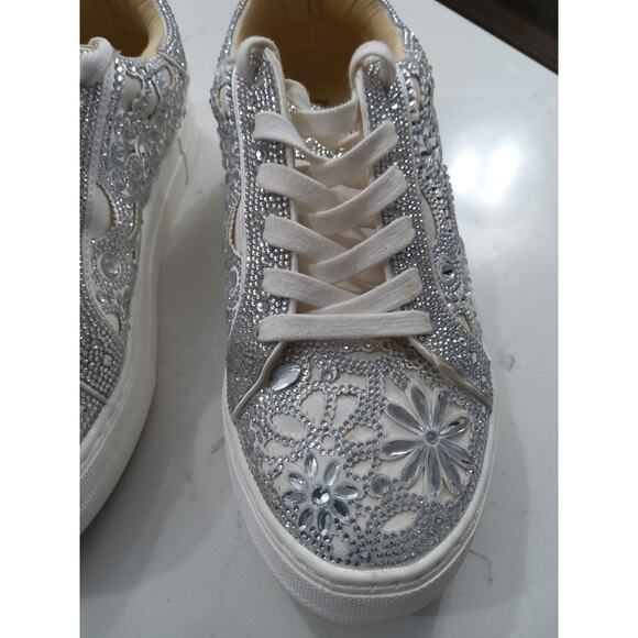 Betsey Johnson bedazzled Platform white shoe women's size 10 - Picture 4 of 9